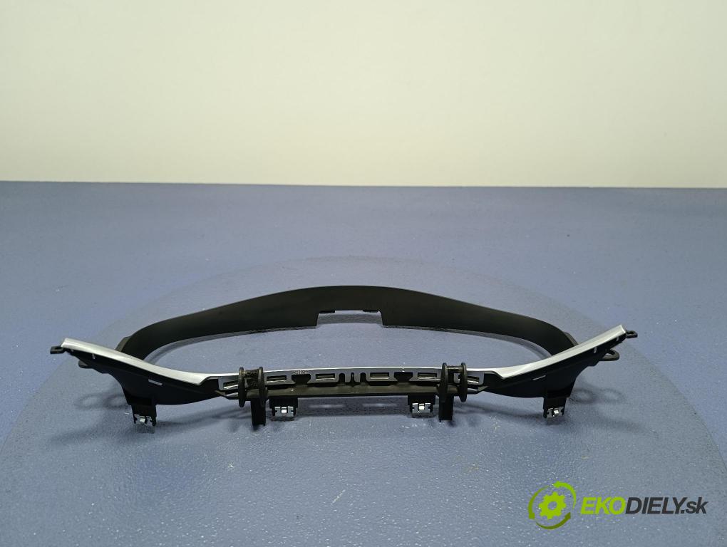 Bmw Seria 7 2019 kryt Plast: Interiéry: 7946201