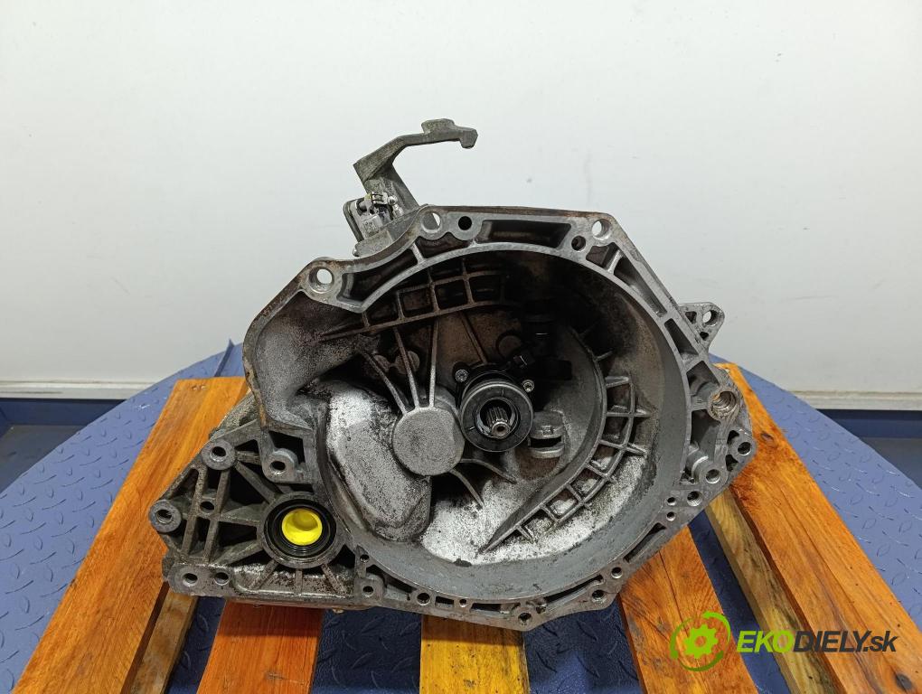Opel Vectra 2006 prevodovka Manualna F13