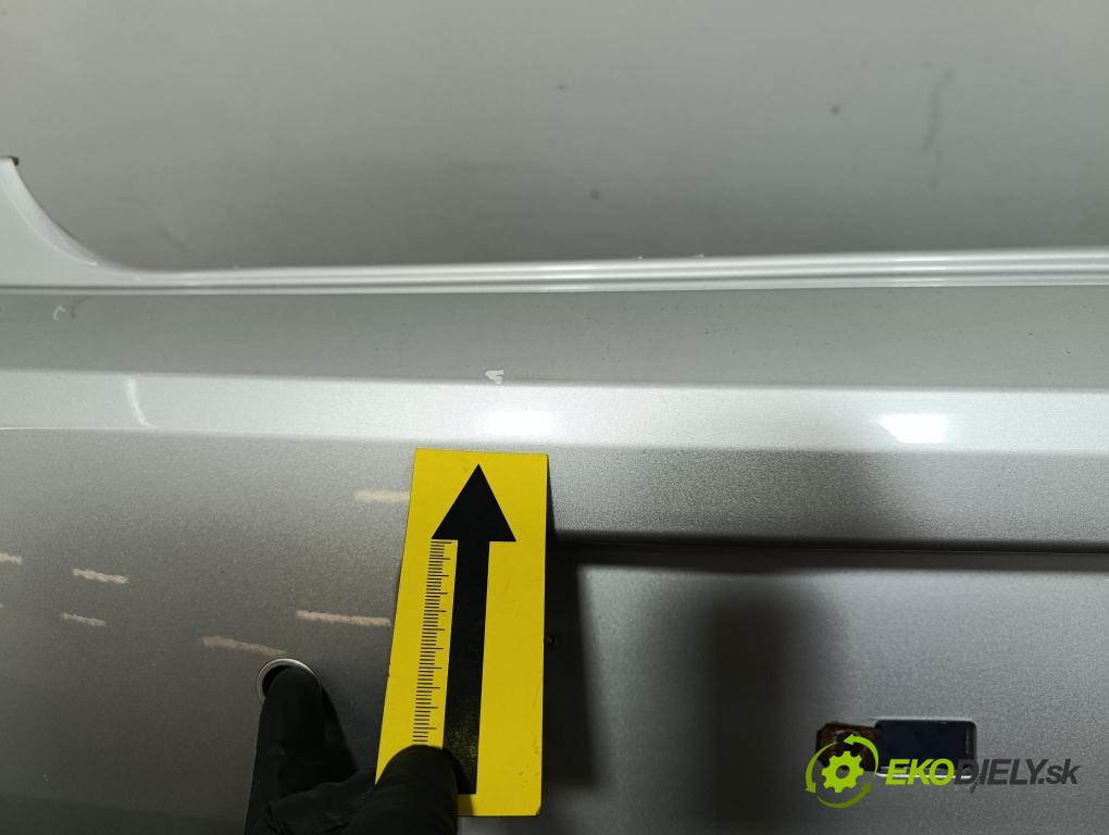 Opel Vectra 2006 nárazník zad 13100620