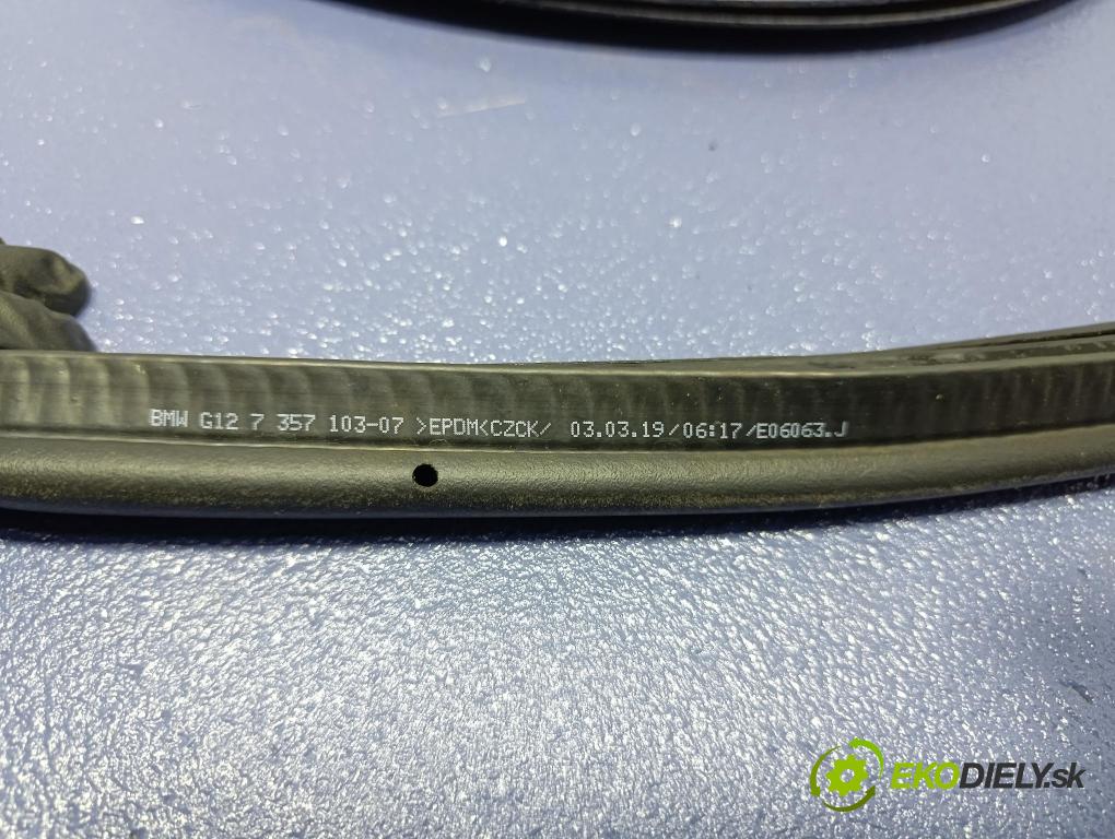 Bmw Seria 7 2019 Těsnění: Kryty kufr 7357103
