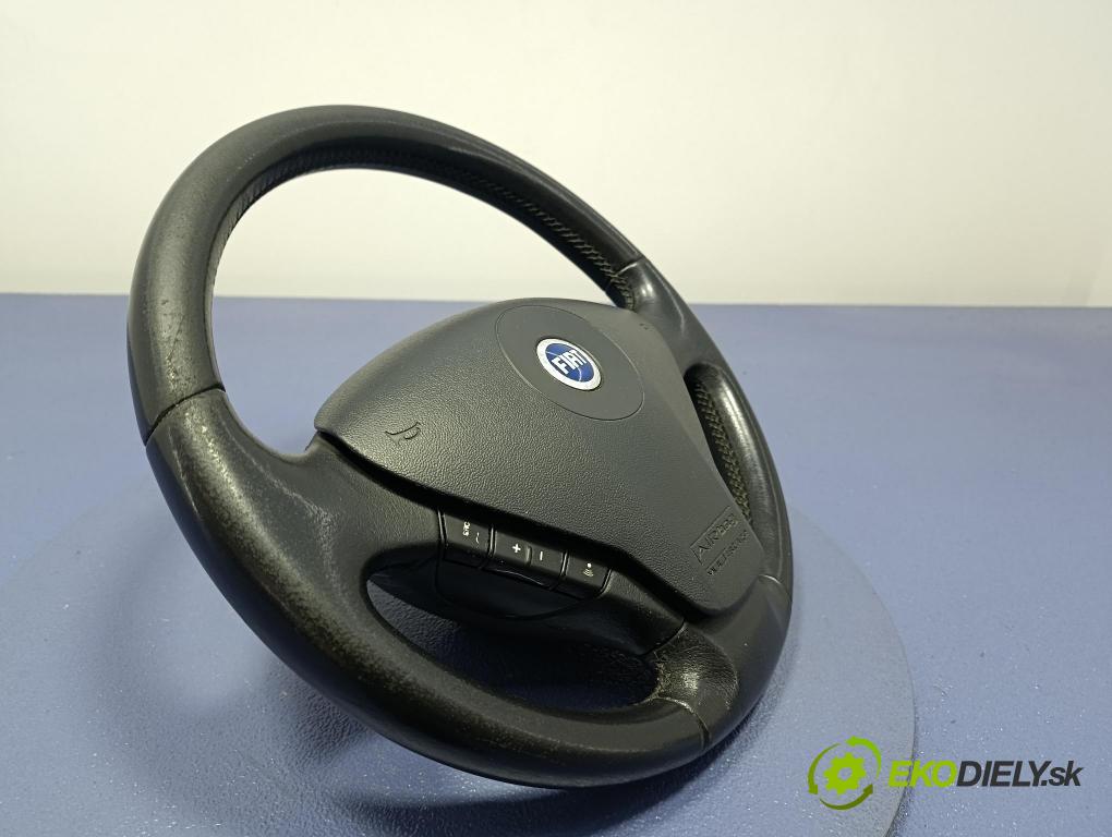 Fiat Stilo 2005 volant