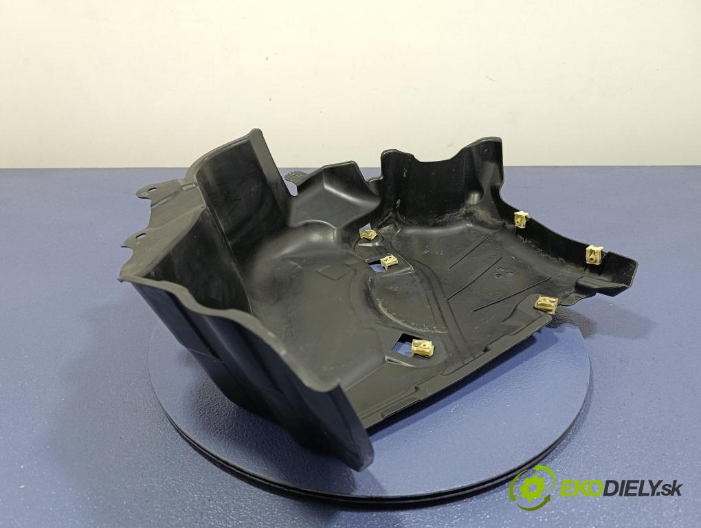 Bmw Seria 7 2019 kryt Plast: podvozek: 7351646