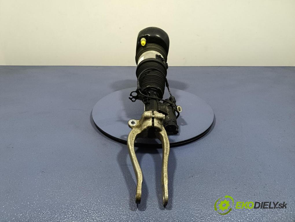 Bmw Seria 7 2019 tlumič před Lewy. 6877559