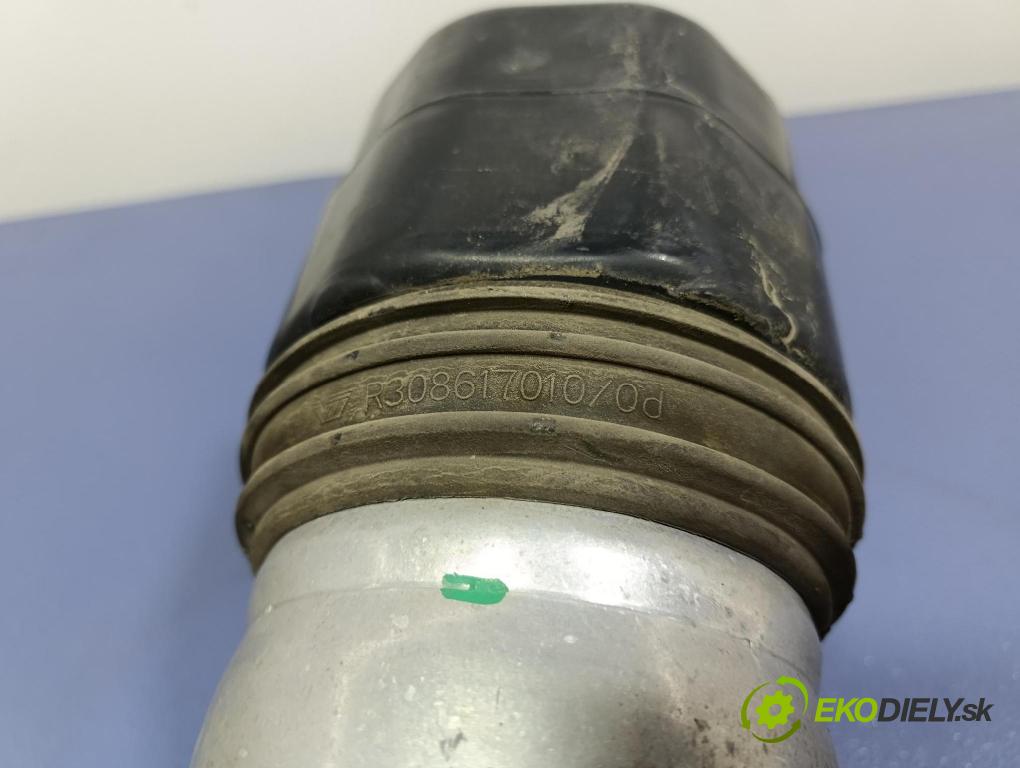 Bmw Seria 7 2019 tlumič před Lewy. 6877559
