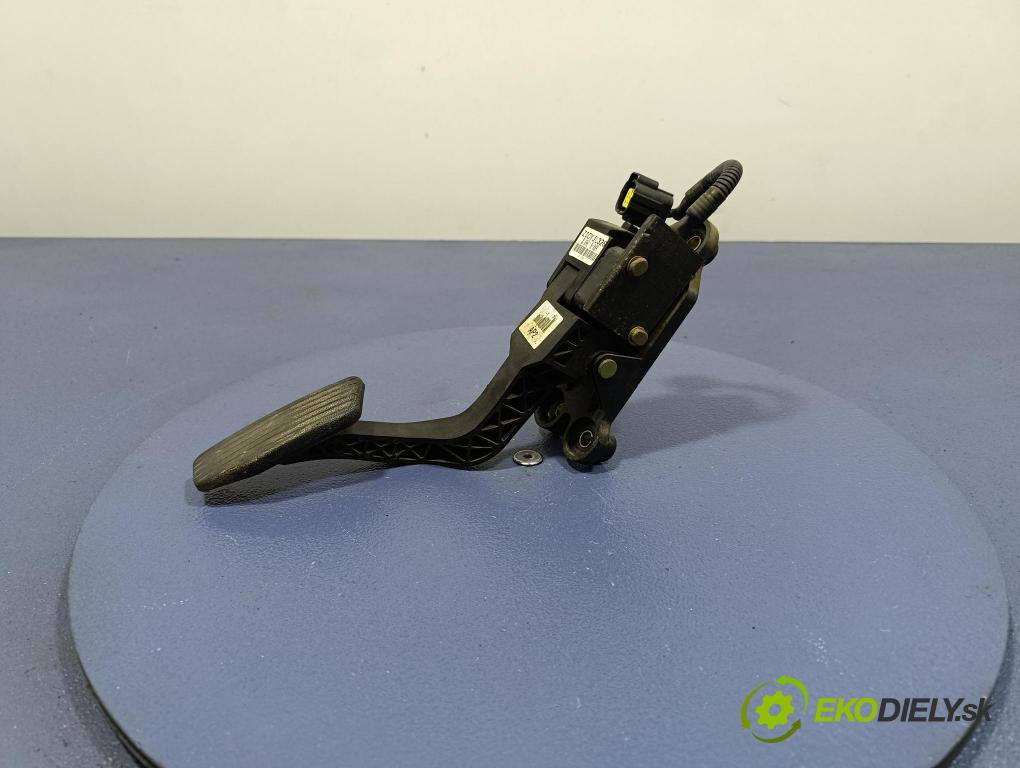 Hyundai Tucson 2004 pedal Plyn: 32726-2E300