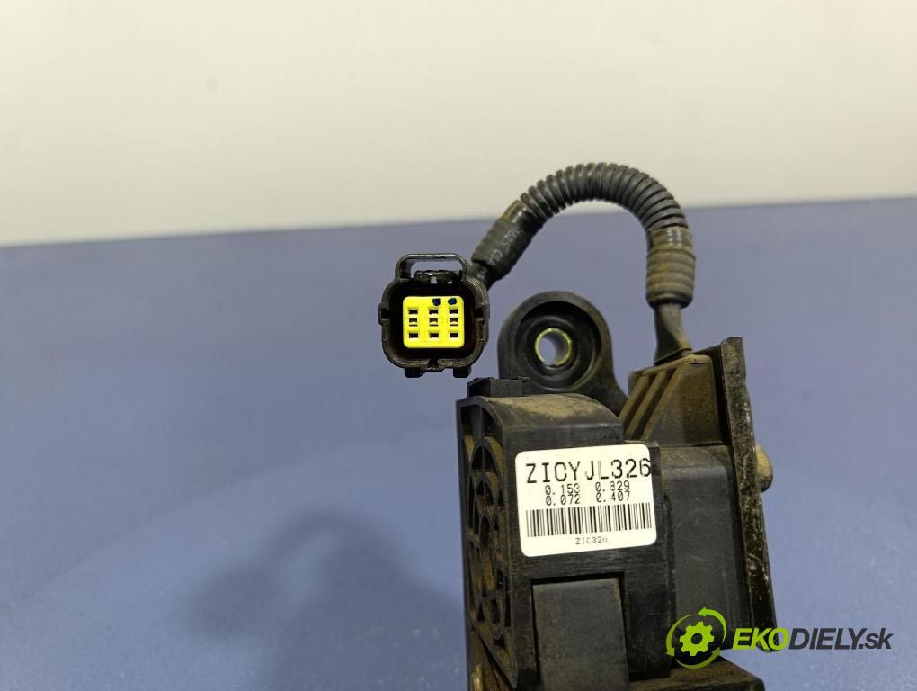 Hyundai Tucson 2004 pedal Plyn: 32726-2E300