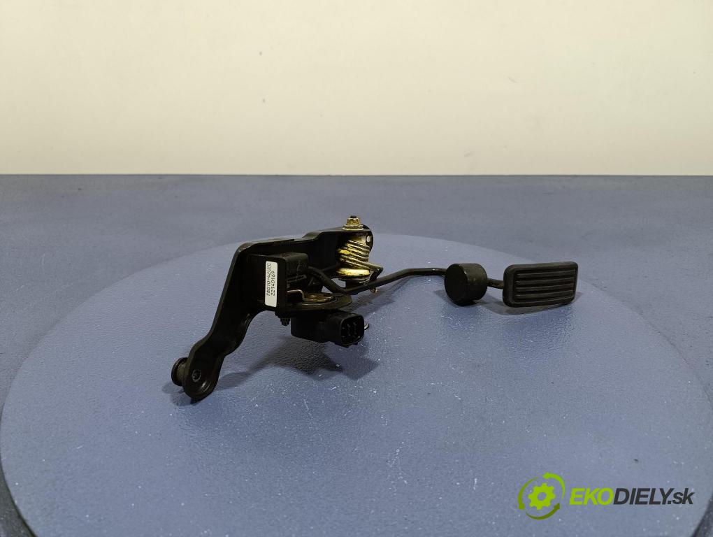 Toyota Rav4 2002 pedal Plyn: 78010-42020
