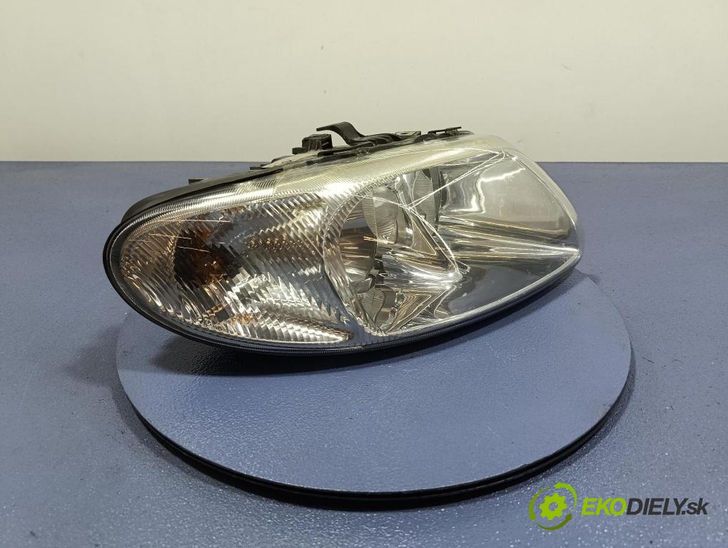 Chrysler Grand voyager 2003 světlo v pravo: 04857702AB