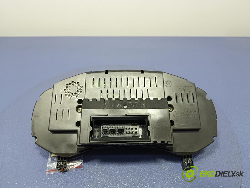Skoda Octavia 2005 Přístrojová deska 1Z0920841B