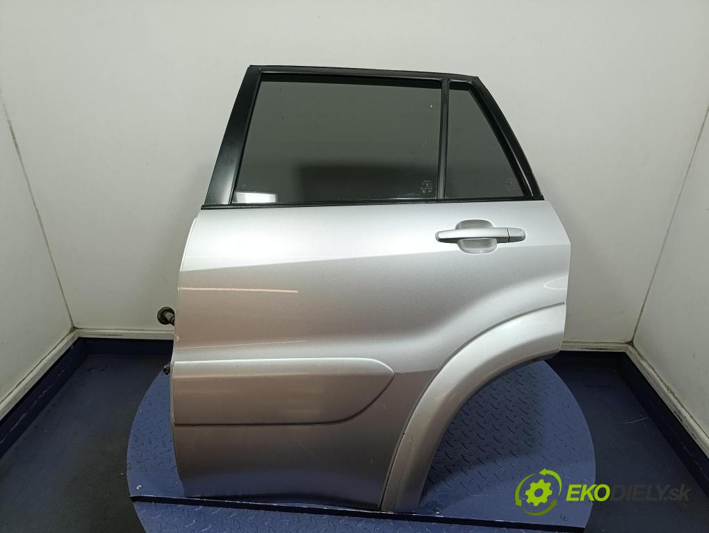 Toyota Rav4 2002 dveře Zad: Vlevo, odjet: