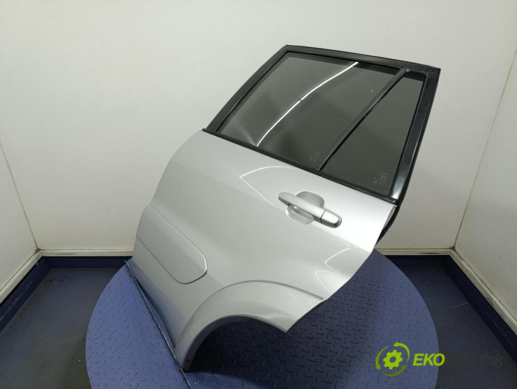 Toyota Rav4 2002 dveře Zad: Vlevo, odjet: