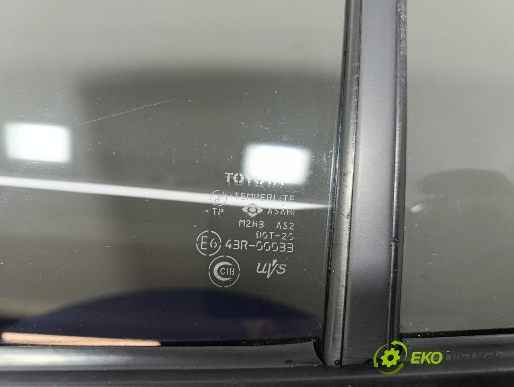 Toyota Rav4 2002 dveře Zad: Vlevo, odjet: