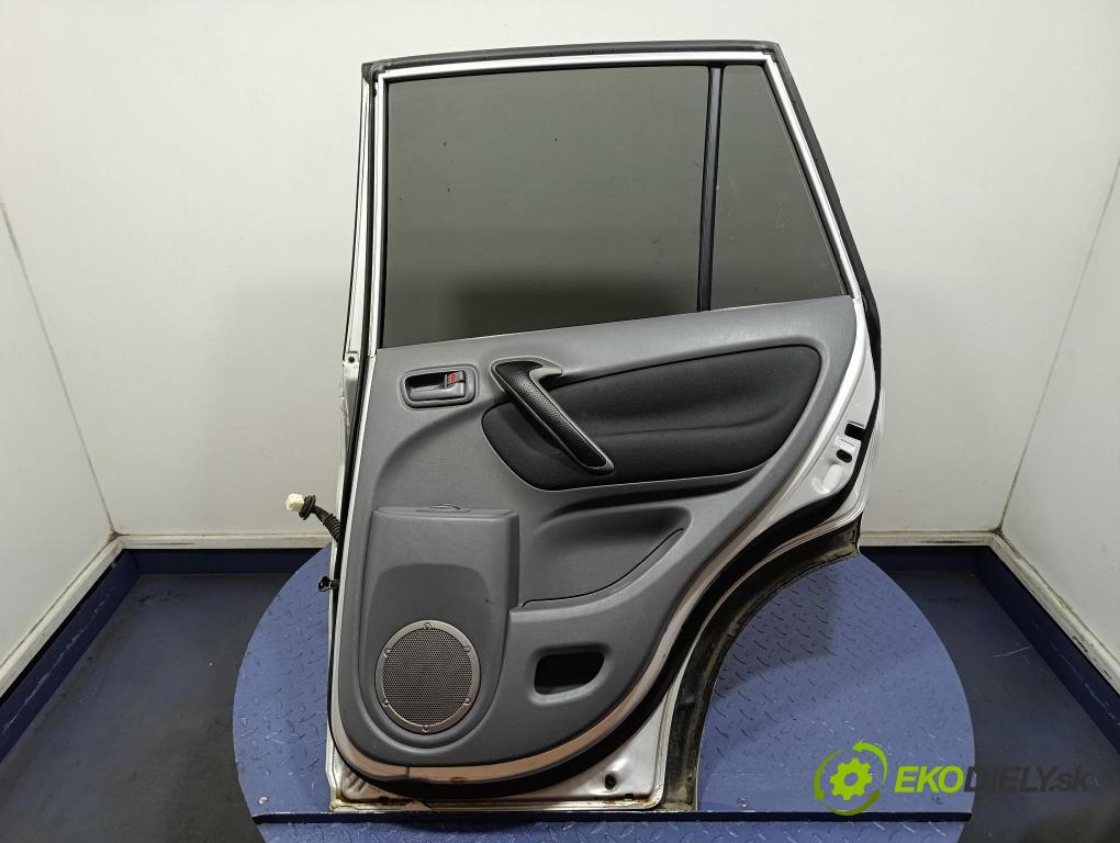 Toyota Rav4 2002 dveře Zad: prave