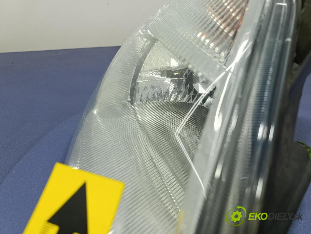 Ford Fiesta 2003 světlo v pravo: 2S6X-13W029-AH