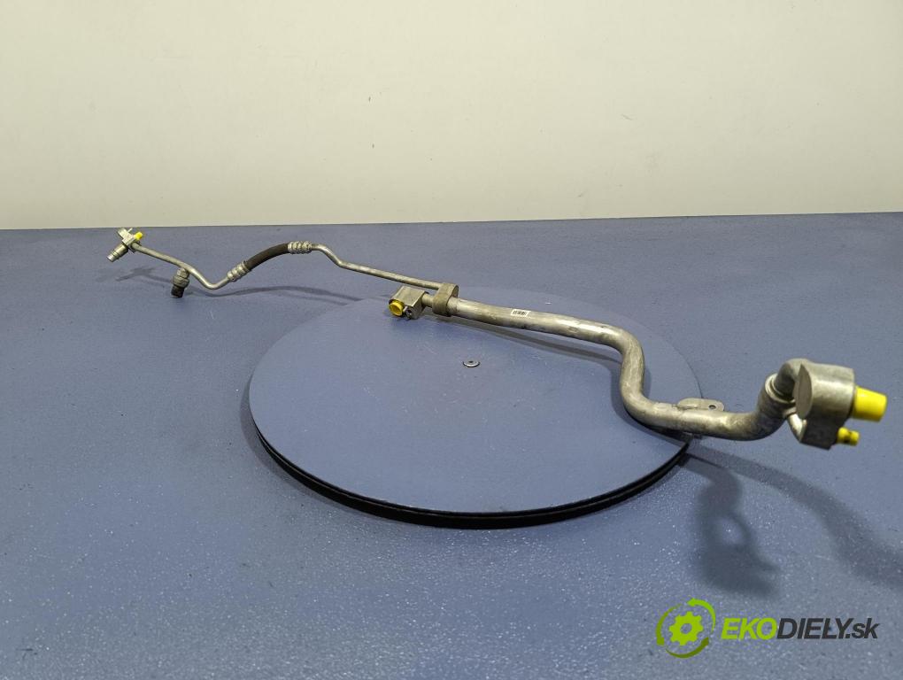 Bmw Seria 7 2019 trubka Klimatizace: 9324800