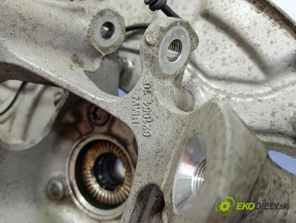 Bmw Seria 7 2019 náboj levá 6861135