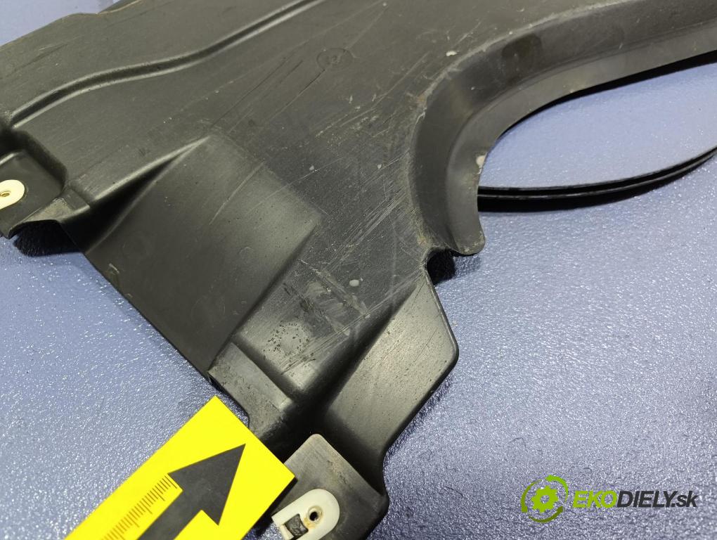 Bmw Seria 7 2019 kryt Plast: podvozek: 8491261