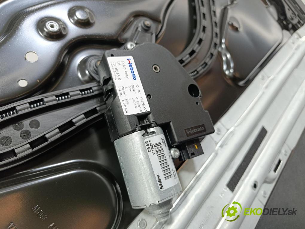 Bmw Seria 7 2019 Střešní okno: 7407090