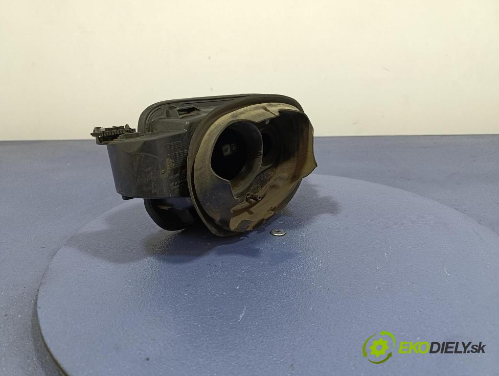 Bmw Seria 7 2019 Klapka Infuze Paliva: 7358691