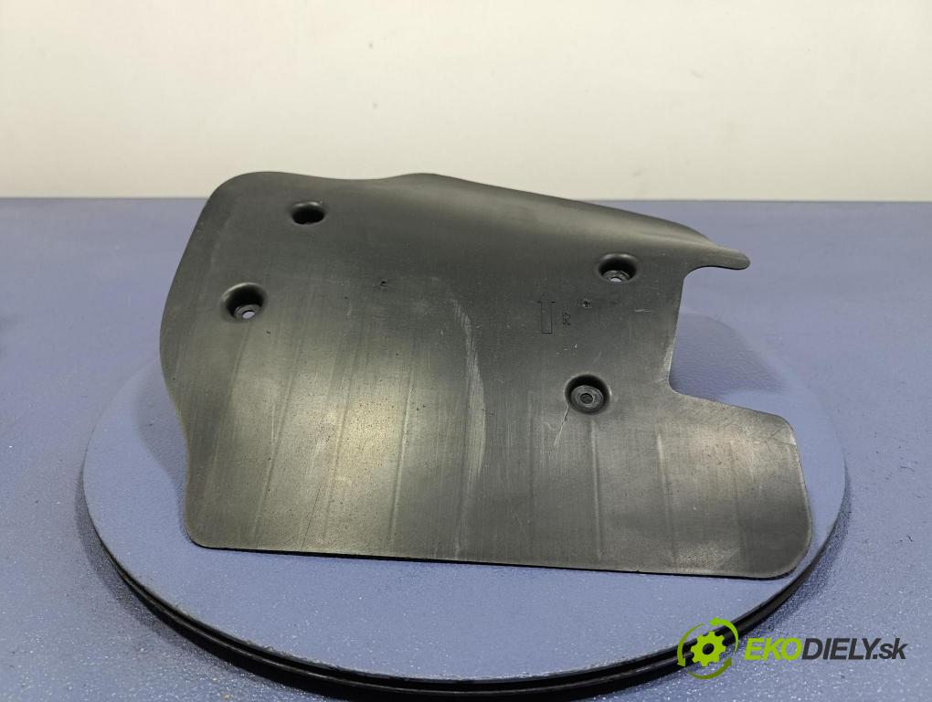 Bmw Seria 7 2019 kryt Plast: podvozek: 6861144