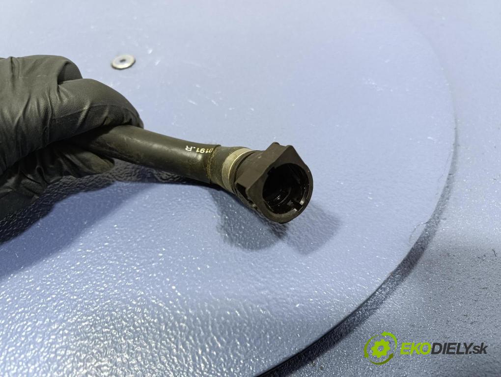 Bmw Seria 7 2019 trubka Chladič: 8575766