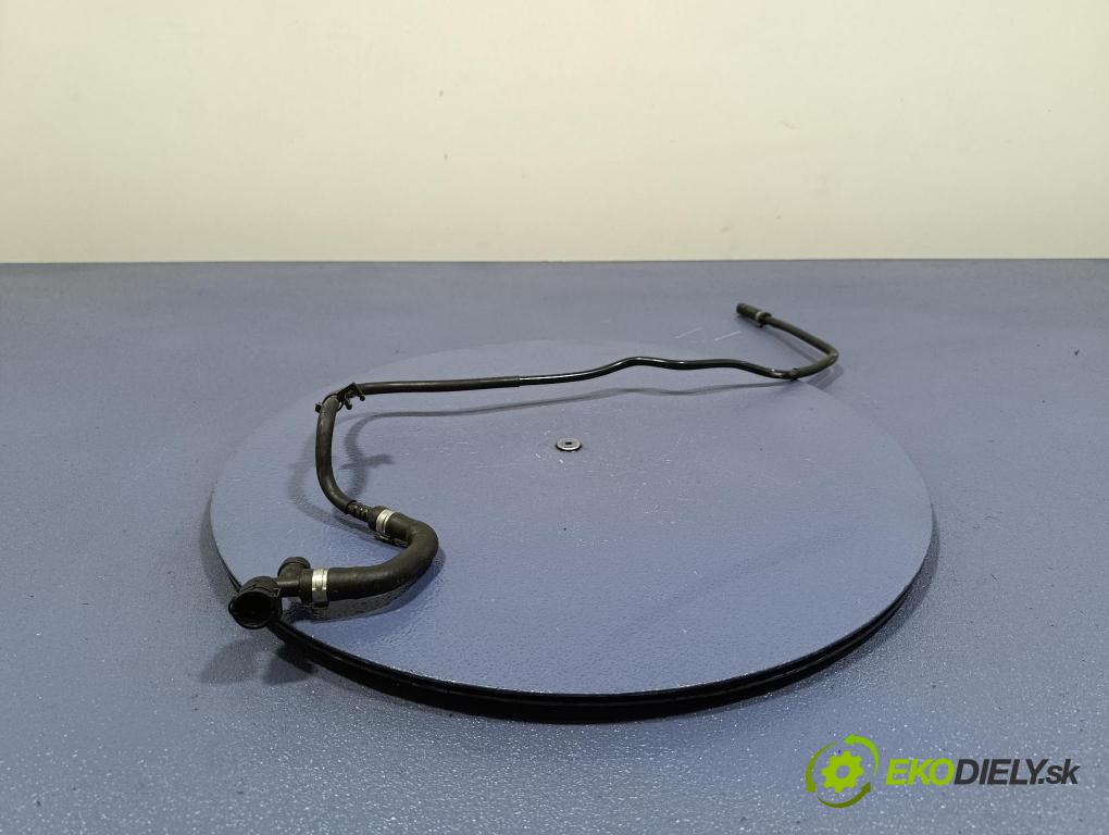 Bmw Seria 7 2019 rúrka Chladič: 8575748