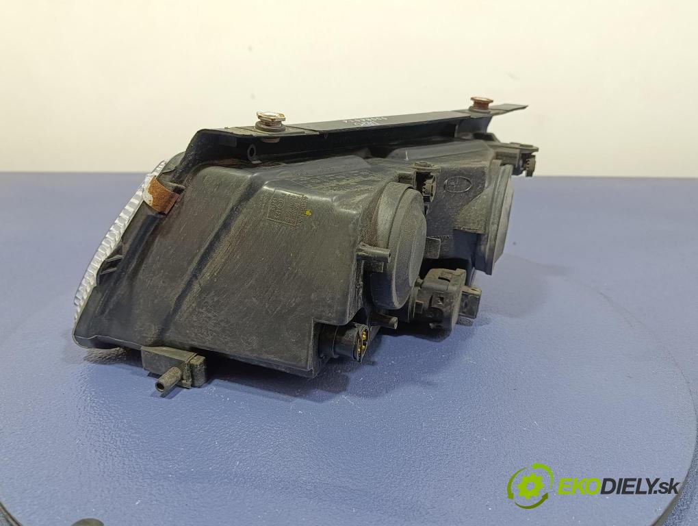 Vw Passat 2000 Reflektor: v pravo: 441-1125R