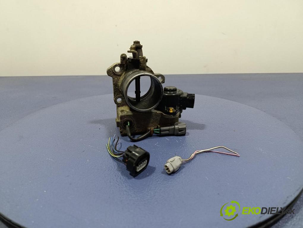 Toyota Rav4 2002 klapka 89672-21020