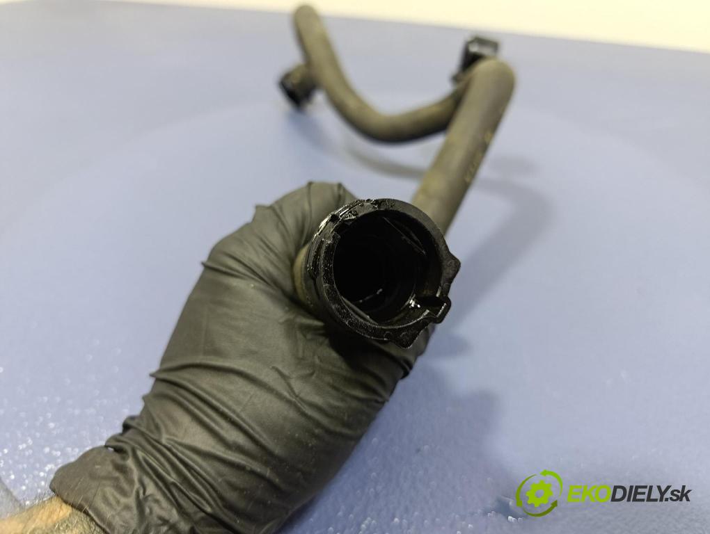 Bmw Seria 7 2019 rúrka Chladič: 8575774