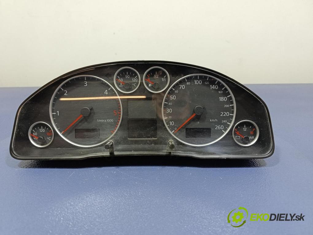 Audi A6 2001 Přístrojová deska 4B0920900Q