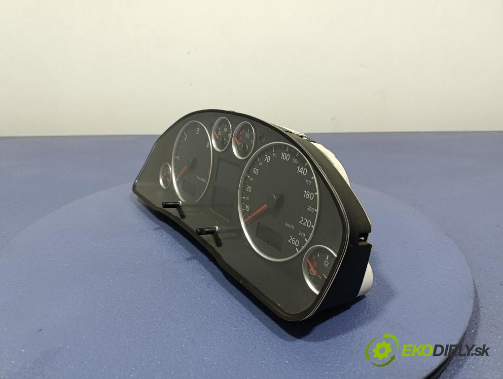 Audi A6 2001 Přístrojová deska 4B0920900Q