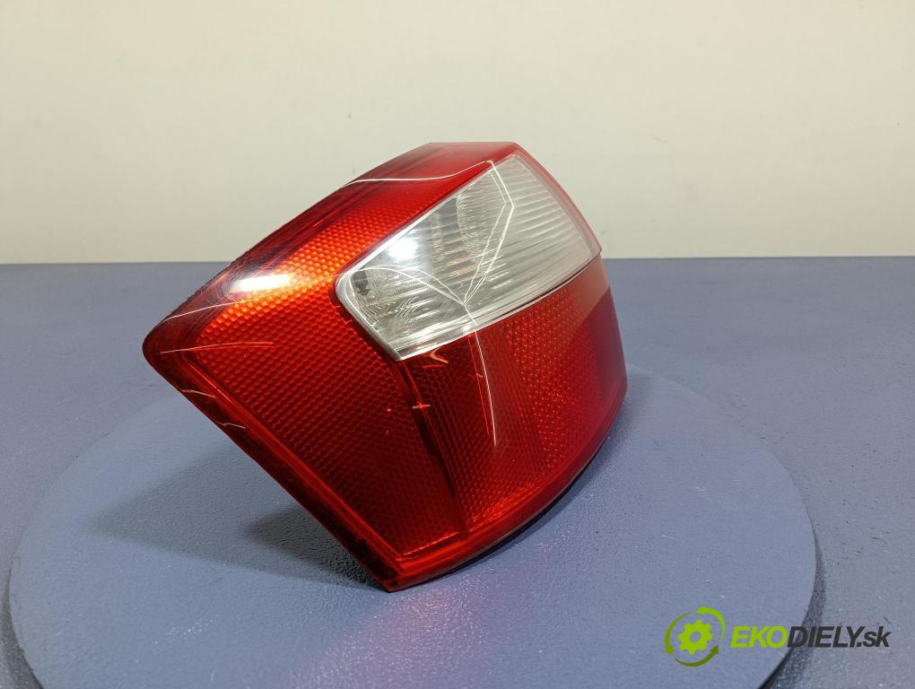 Audi A4 2001 světlo Zad: levá Mimo: 153929