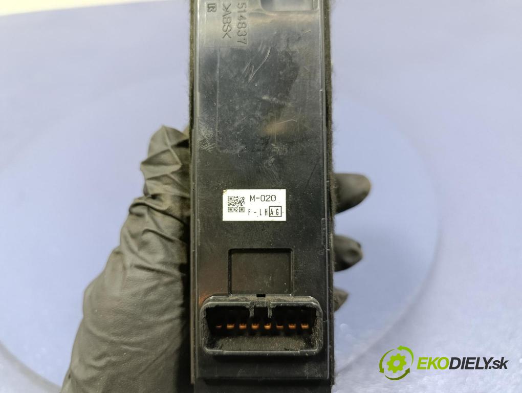 Subaru Legacy 2003 prepínač Okná: 514837