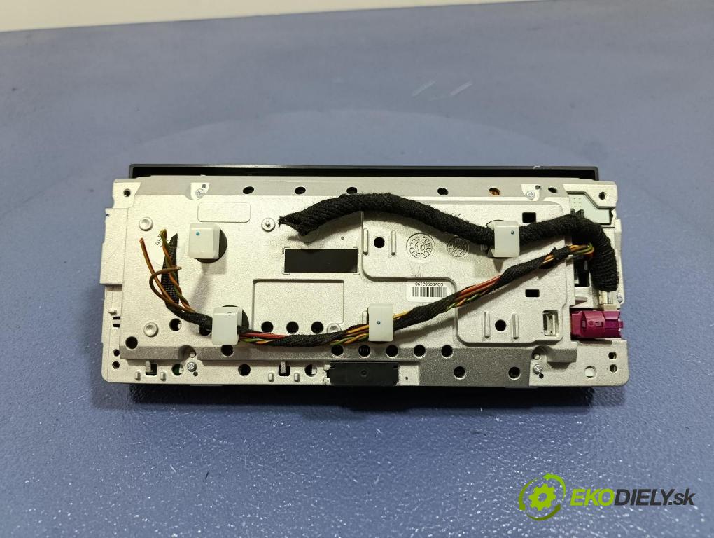 Bmw Seria 3 2011 Radio I Navigácia: 9239323