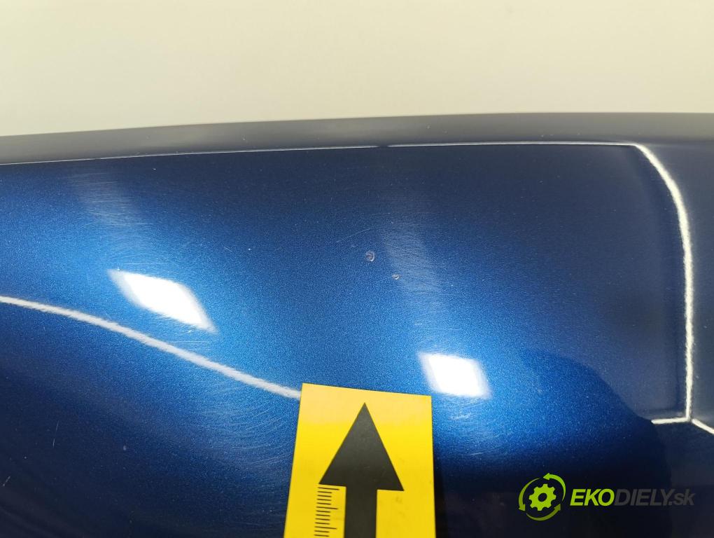 Bmw Seria 3 2011 blatník Predné v pravo: