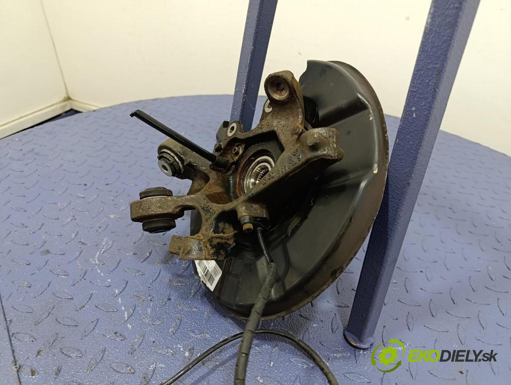 Bmw Seria 3 2011 náboj Prava: 6783666