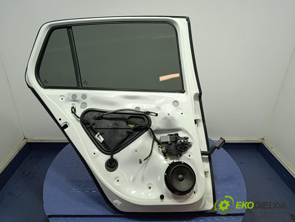 Vw Golf 2018 dvere zad Vľavo: