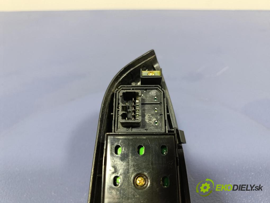 Hyundai Getz 2003 prepínač Okná: 93570-1C110