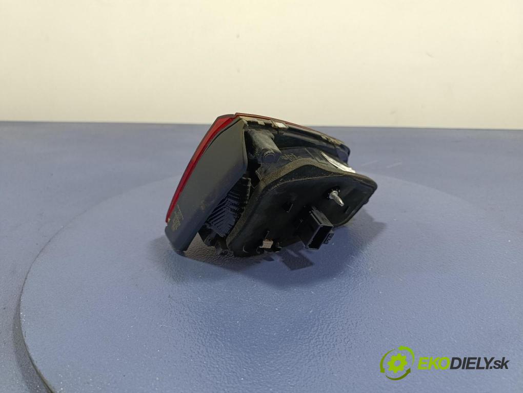 Vw Golf 2018 světlo Zad: Práva: Uvnitř 5G0945094AG