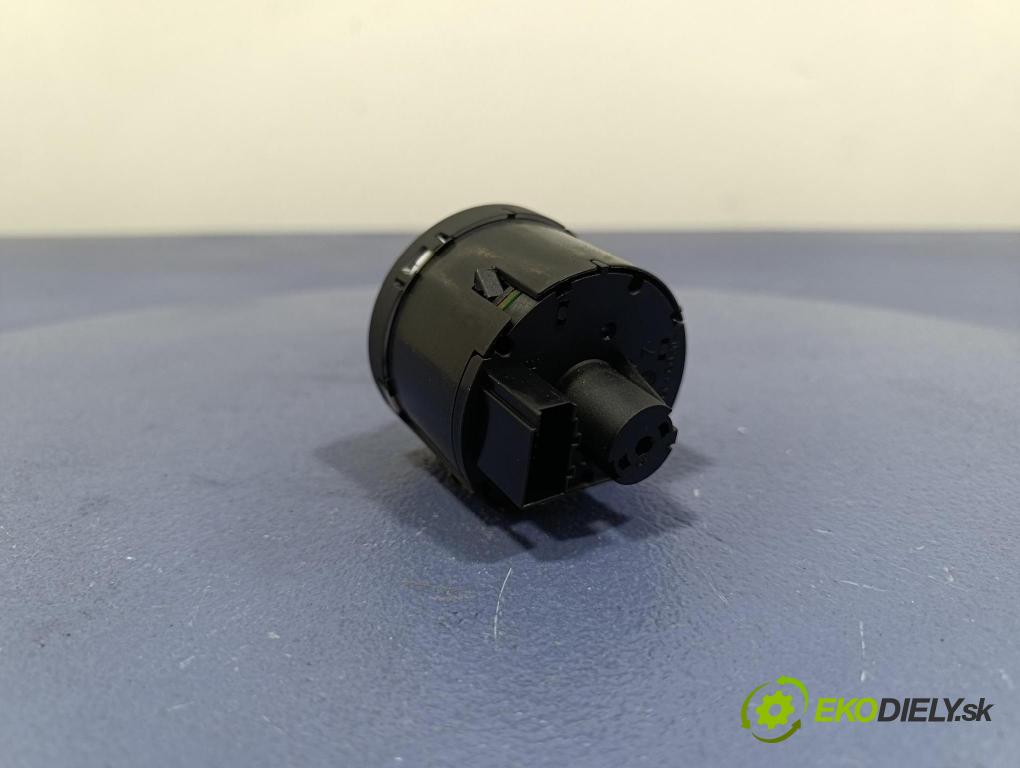 Vw Golf 2018 prepínač svetiel 5G0941431BE