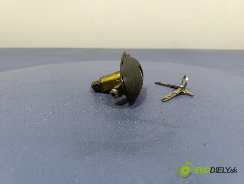 Mercedes Vito 2004 zámok dvere Predné Vľavo: