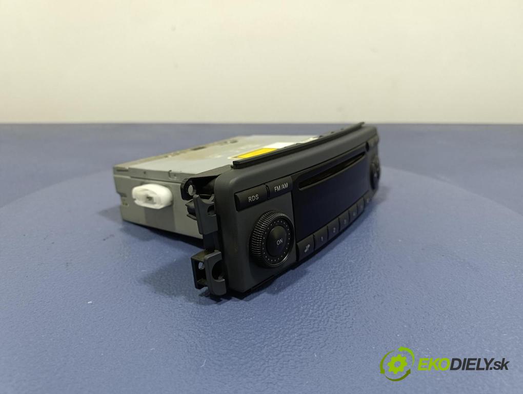 Smart Forfour 2001 Radio I Navigácia: A4548200379