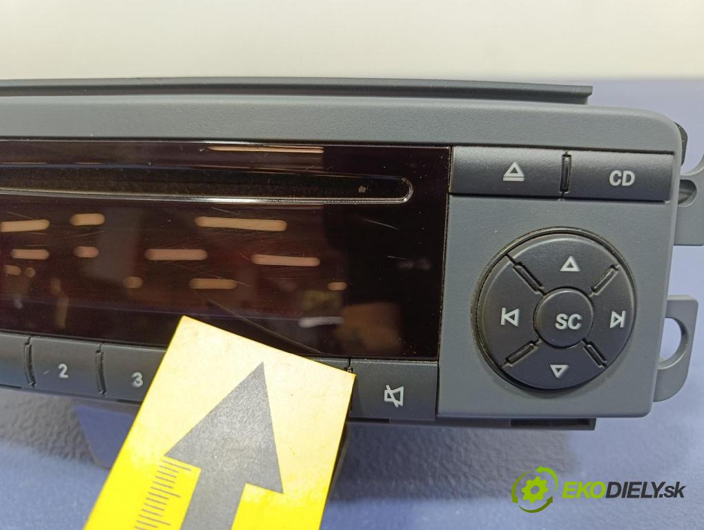 Smart Forfour 2001 Radio I Navigácia: A4548200379