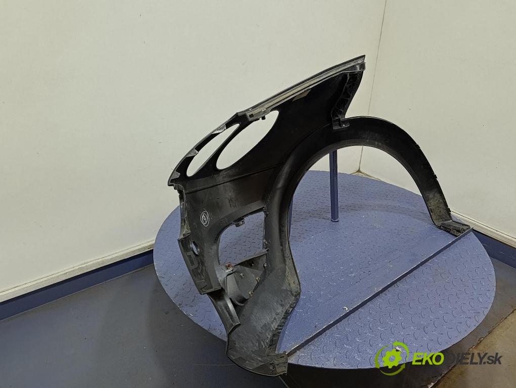 Smart Forfour 2001 blatník Predné v pravo: A4548810201
