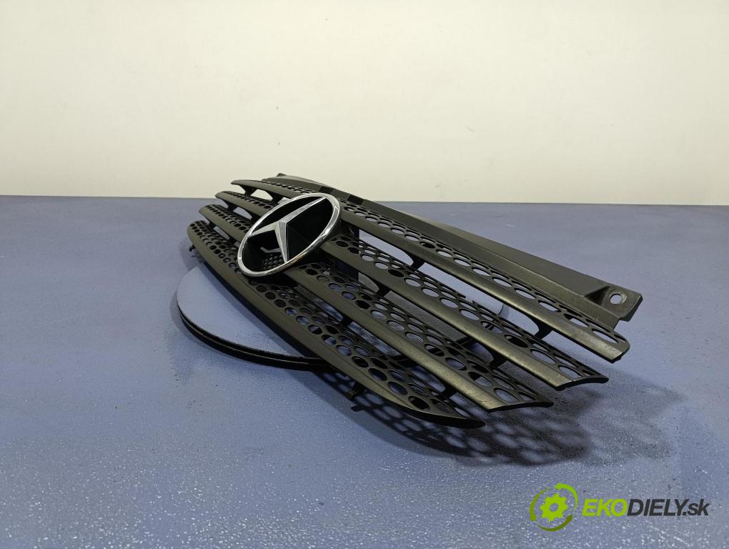Mercedes Vito 2004 miežka / Gril: A6398800185