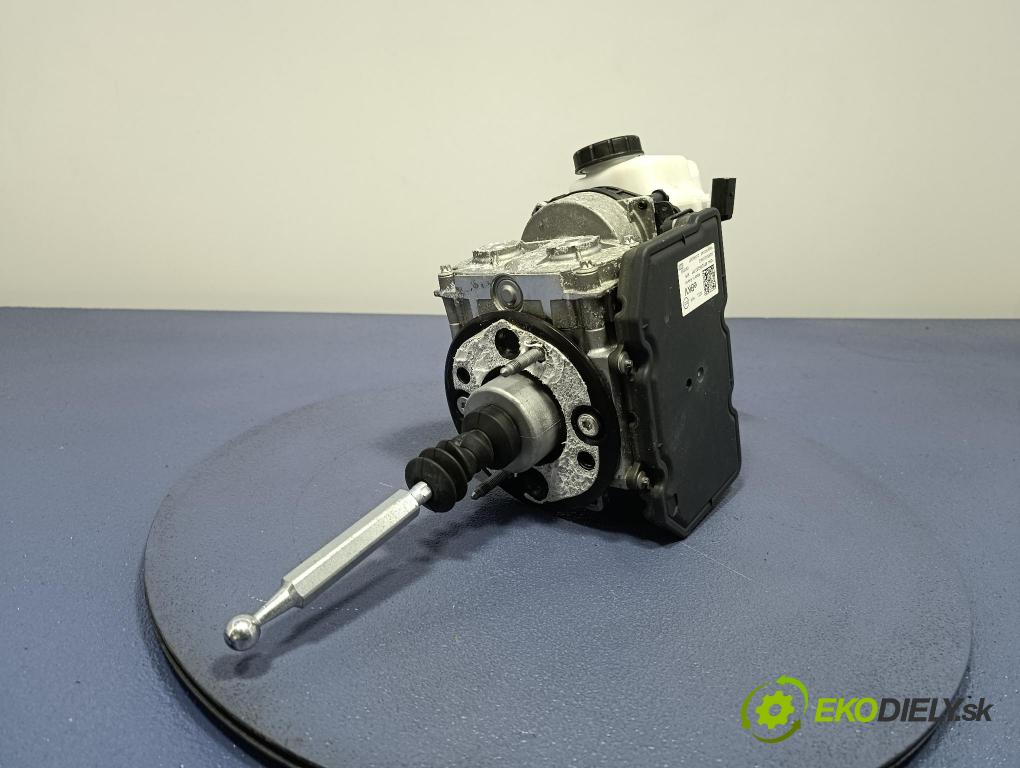 Vw Golf 2018 servo Brzdní: 5QE614105AQ