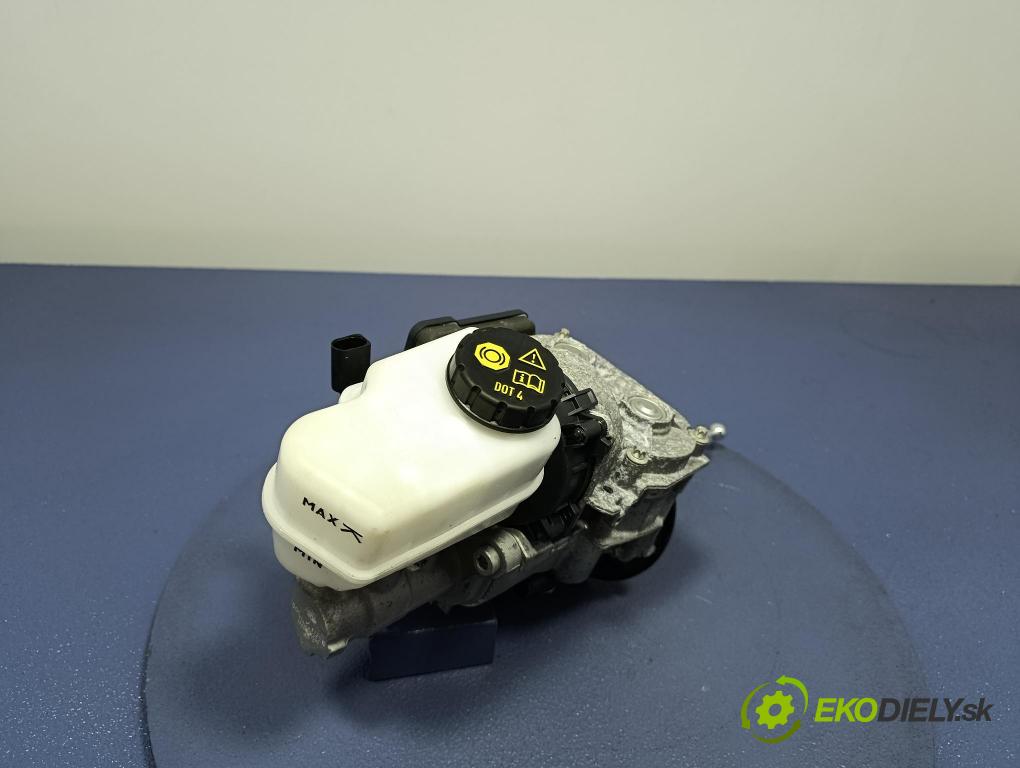 Vw Golf 2018 servo Brzdní: 5QE614105AQ
