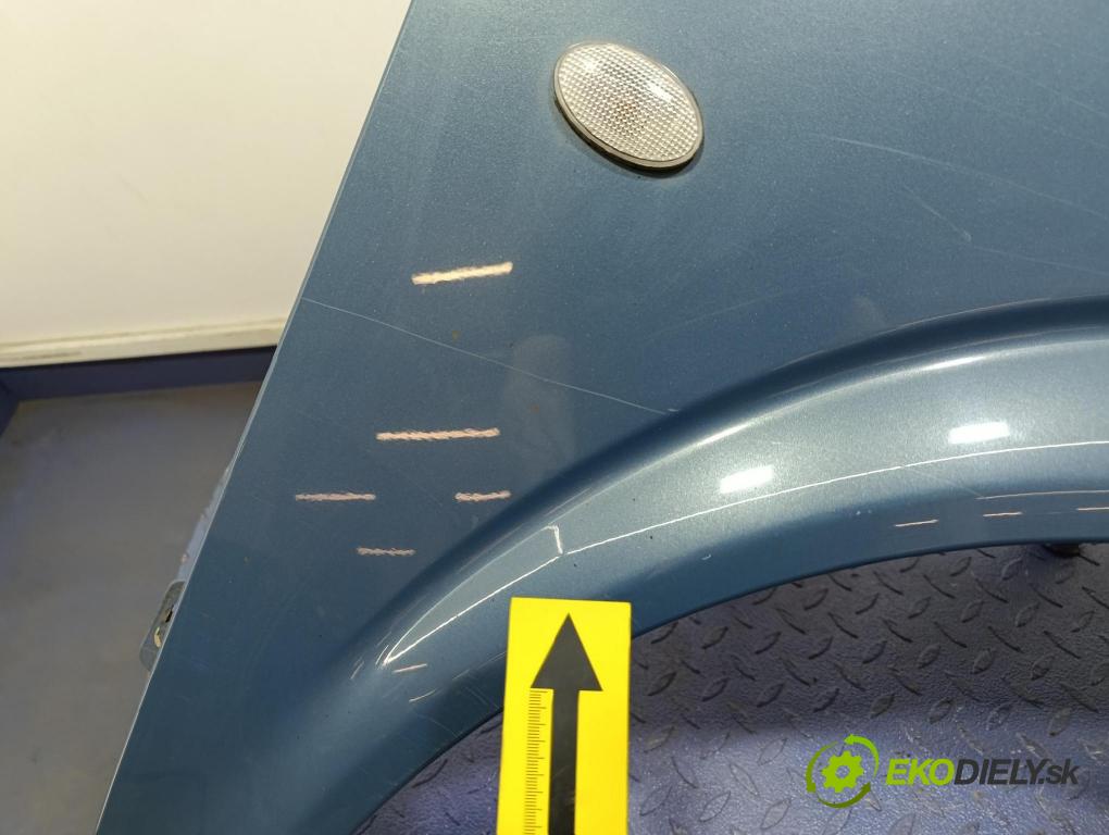 Mercedes Vito 2004 blatník Predné v pravo: