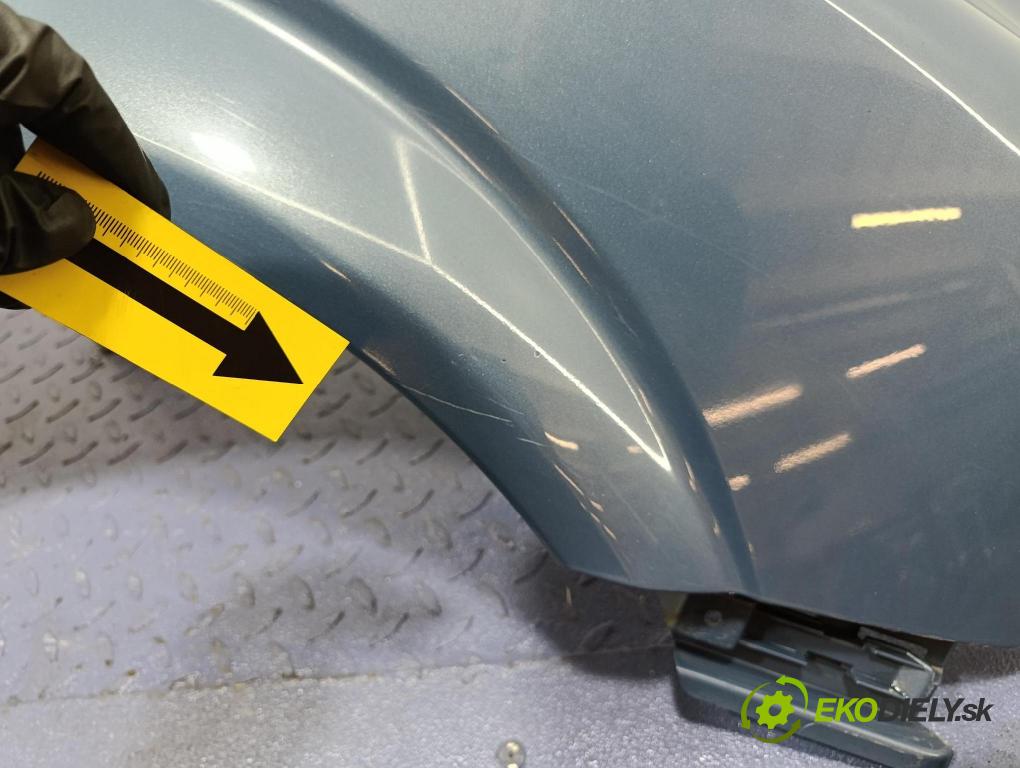 Mercedes Vito 2004 blatník Predné v pravo: