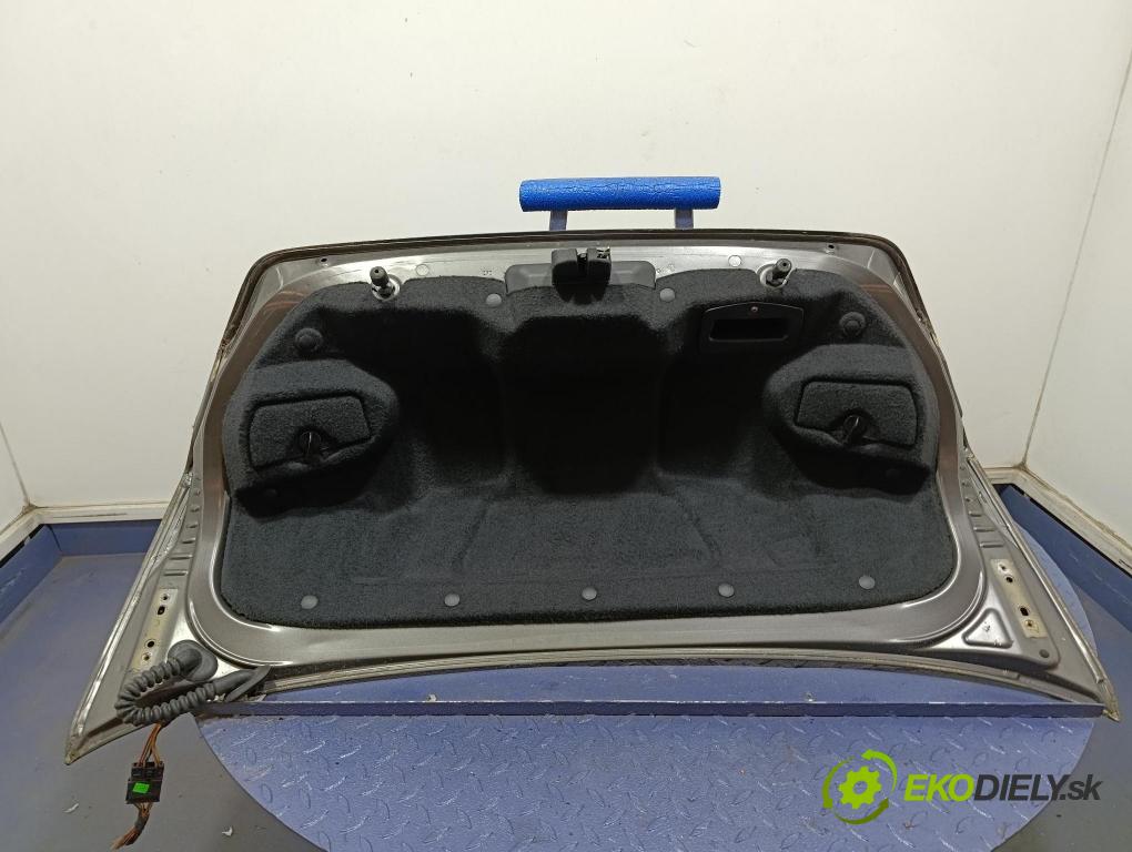Alfa romeo 159 2007 zadní dveře kufra: kufr 